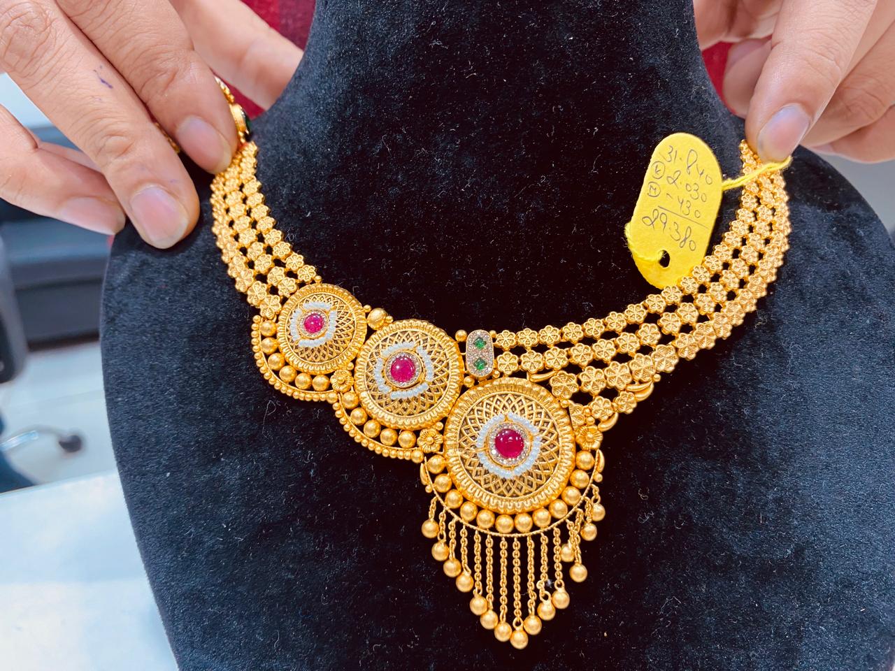 Teen Mohar Bridal Choker